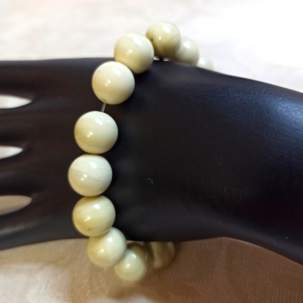 Vintage 70's Cream Natural Stone Stretch Beaded Bracelet